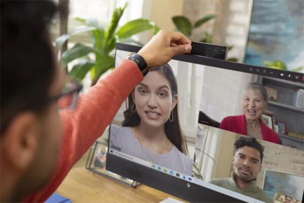 HP E24mv G4 24" | 1920x1080 IPS | 60Hz | Conferencing Monitor met Webcam, Microfoon en Speakers